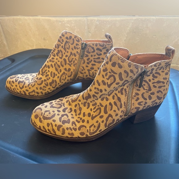 Lucky Brand Basel Booties Javan Print Suede - Picture 2 of 8